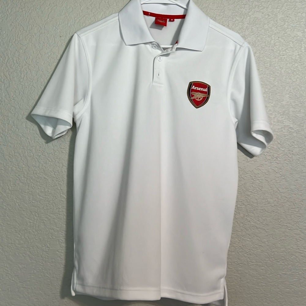 NWOT Men’s Medium White Officially Licensed Arsenal FC Polo